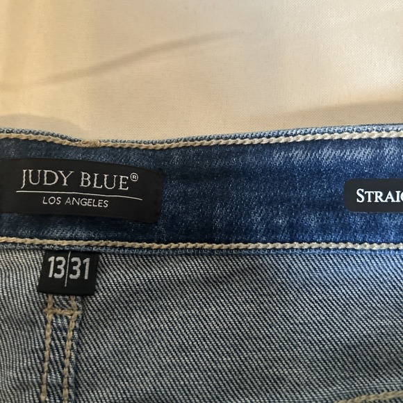 NEW Judy Blue Jeans WM Size 13, Stretch,High Waist,Straight Fit,Distressed Denim - Picture 8 of 11